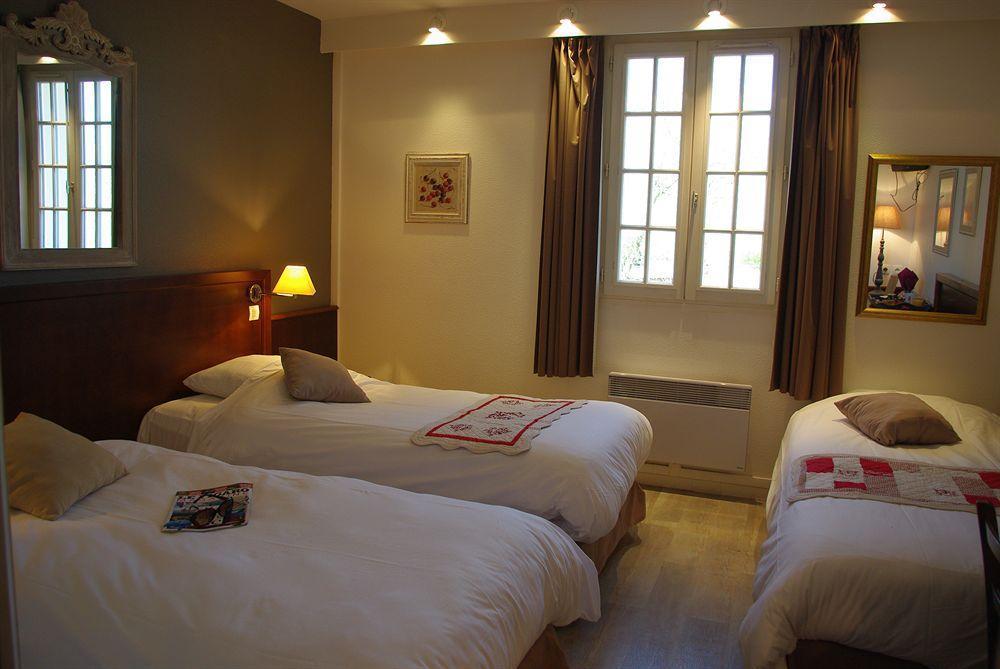 Logis Hotel Les Nympheas Chaufour-lès-Bonnières Exterior foto